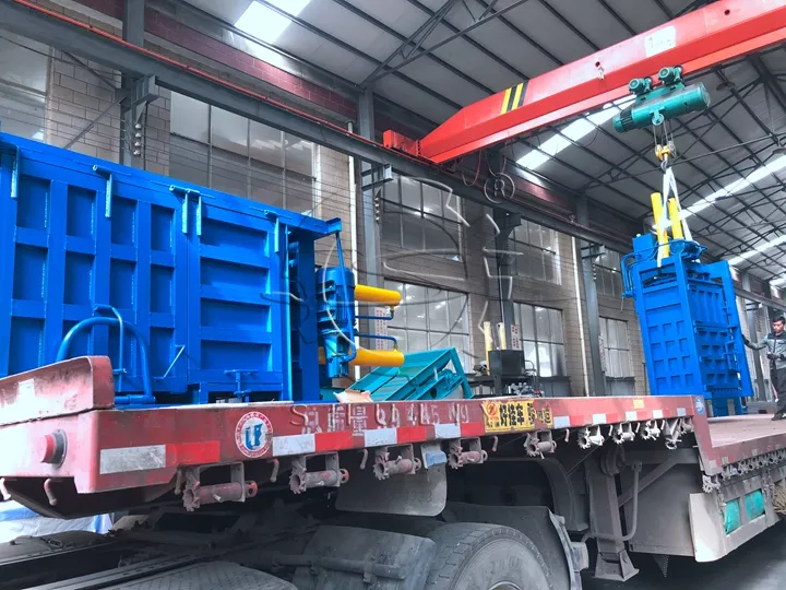 cloth baling machine shippment