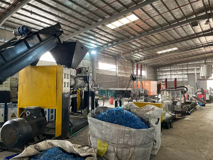 plastic recycling granulating line