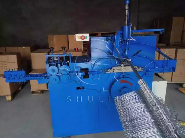 wire hanger forming machine