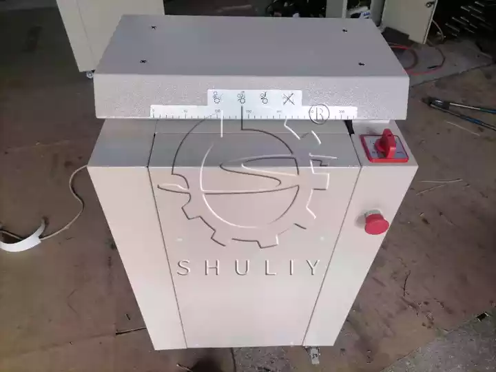 paper shredding machine